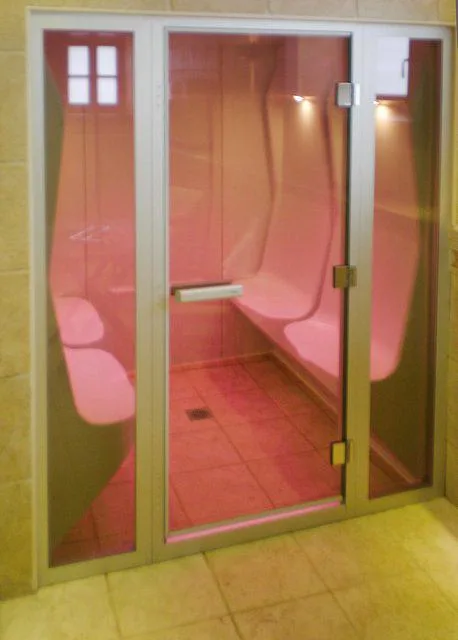 Καμπίνα ατμόλουτρου με φωτισμό εναλλαγής χρωμάτων